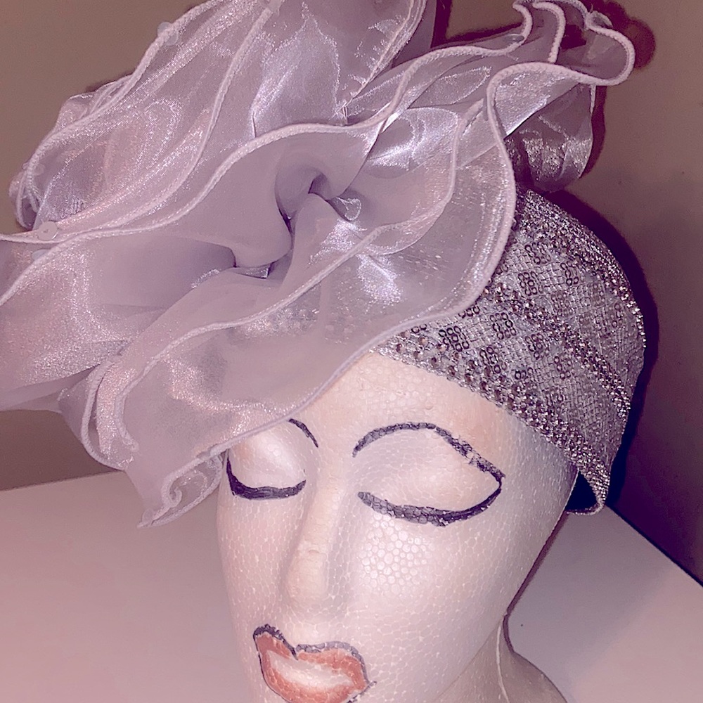 Gorgeous Metallic Silver Whittall & Shon Church Dress Hat - Picture 5 of 12